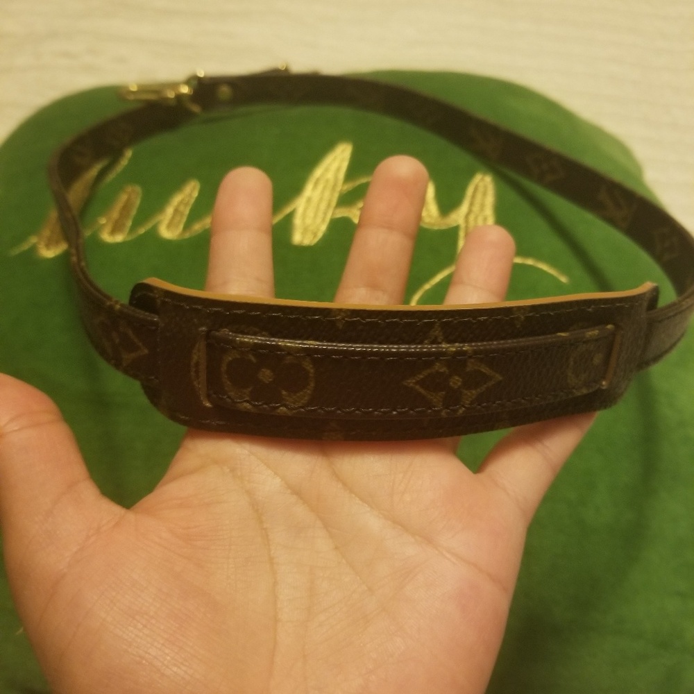 Shoulder strap